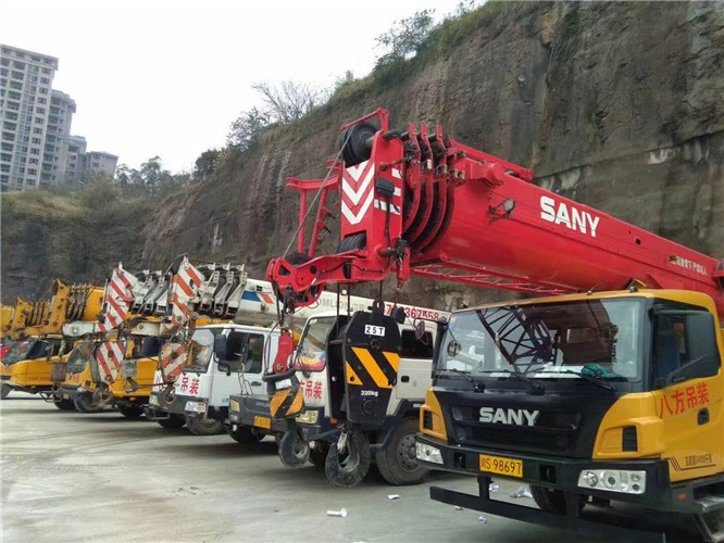 吉林市吊车出租按什么计费？台班费、单次费、里程费怎么算？